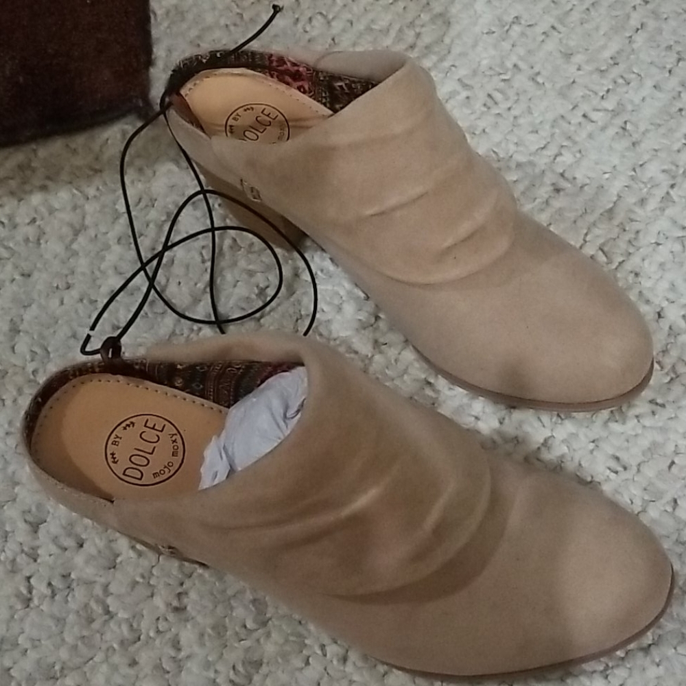 Ladies mules